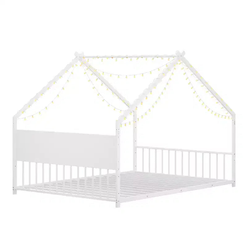 Letto a casetta Bellemave Full Size per bambini con tetto e luci a LED, struttura in metallo con doghe, letto basso per bambini e bambine, sonno confortevole, divertente e sicuro, bianco