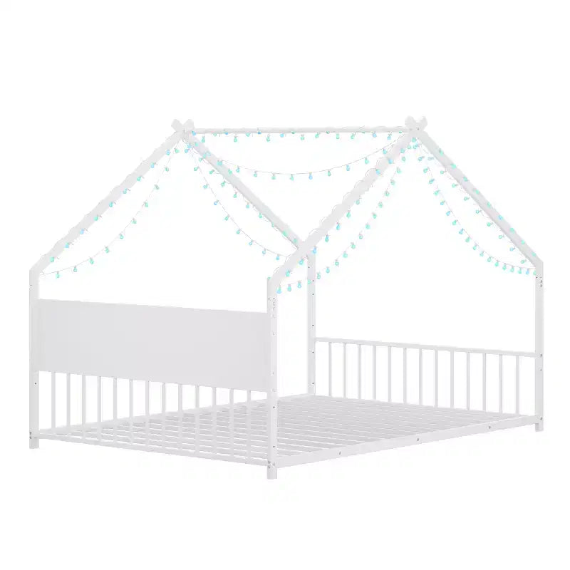 Letto a casetta Bellemave Full Size per bambini con tetto e luci a LED, struttura in metallo con doghe, letto basso per bambini e bambine, sonno confortevole, divertente e sicuro, bianco