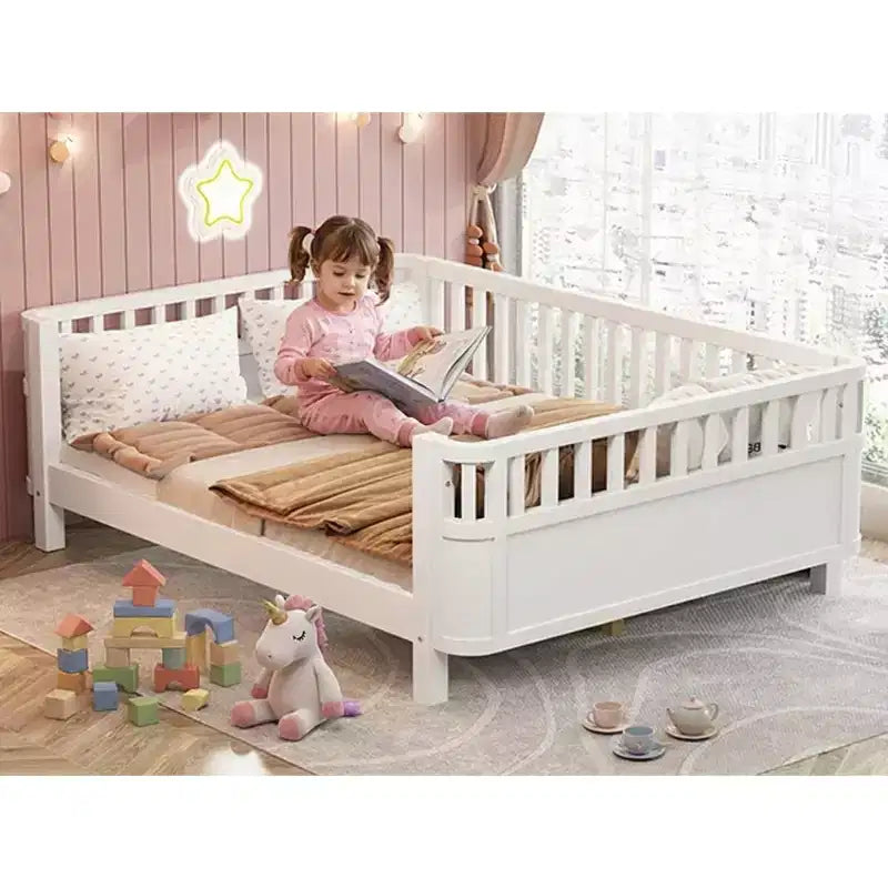 Letto a piattaforma in legno full size per bambini, letto a profilo basso in legno full size con sponde per bambine e bambini, bianco