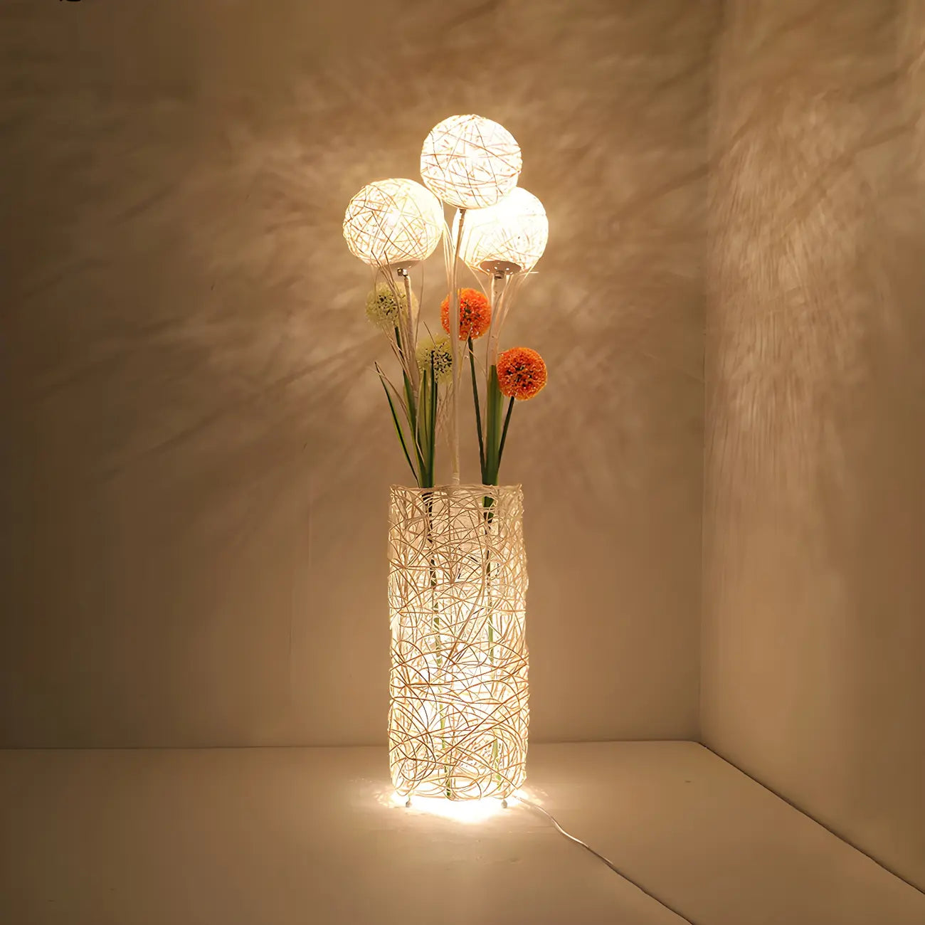 Lampada da terra in rattan LED a colonna con spina per soggiorno