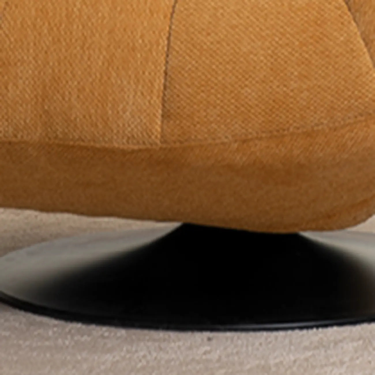 Poltrona girevole in ciniglia gialla a ciuffi